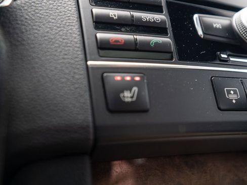 Used 2011 Mercedes-Benz E 350 E 350 image 25