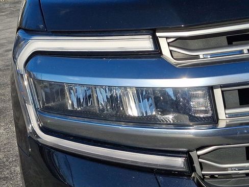 Used 2022 Ford Expedition Max Platinum image 9