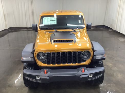 New 2026 Jeep Gladiator Mojave w/ Safety Group AWD/4WD image 2