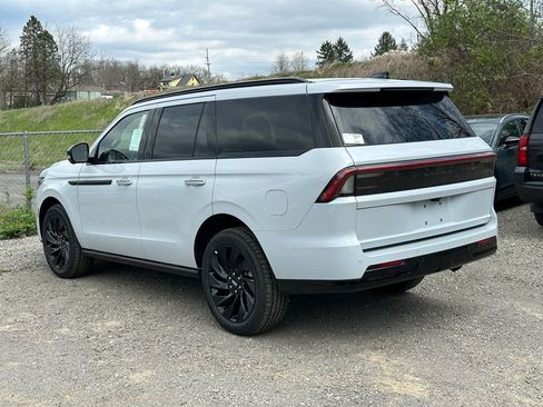 New 2026 Lincoln Navigator Reserve w/ Jet Appearance Package AWD/4WD image 30