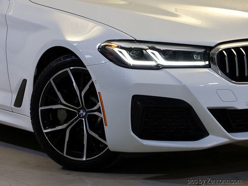 Certified 2023 BMW 530i xDrive w/ M Sport Package image 3