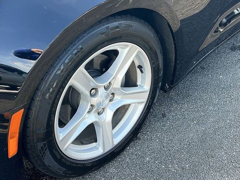 Used 2018 Chevrolet Camaro LT image 9