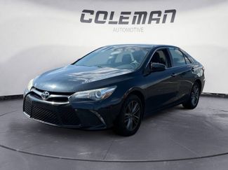 Used 2016 Toyota Camry SE image 1