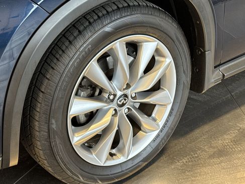 Certified 2019 INFINITI QX50 Luxe w/ Navigation Package image 9