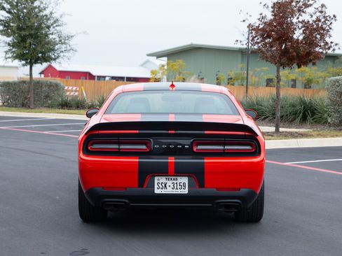 Used 2023 Dodge Challenger SRT Hellcat w/ Driver Convenience Group image 8