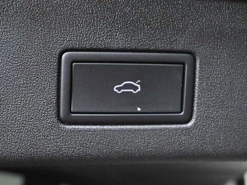 Certified 2023 Volkswagen ID.4 Pro S AWD/4WD image 11