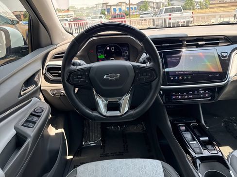 Used 2022 Chevrolet Bolt EUV Premier w/ Launch Edition FWD image 13