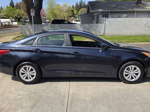 Used 2012 Hyundai Sonata GLS FWD image 4