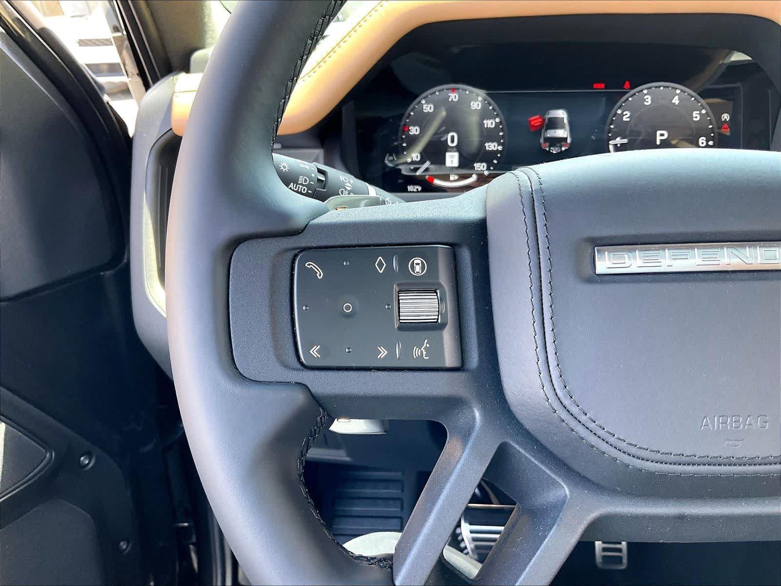 New 2026 Land Rover Defender 90 V8 AWD/4WD image 17
