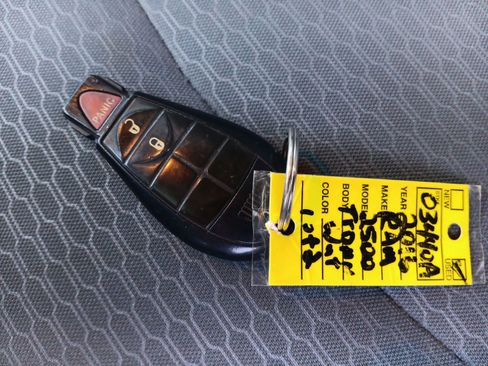 Certified 2016 RAM 2500 Tradesman w/ Chrome Appearance Group image 34