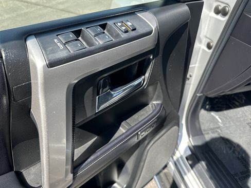 Used 2018 Toyota 4Runner Limited image 12