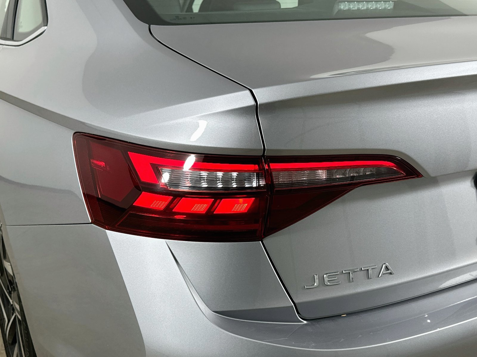 Certified 2024 Volkswagen Jetta SEL FWD image 12