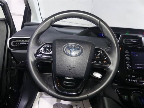 Used 2022 Toyota Prius FWD image 29