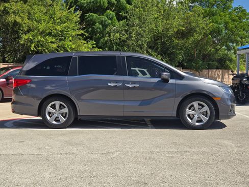 Used 2020 Honda Odyssey EX-L image 2