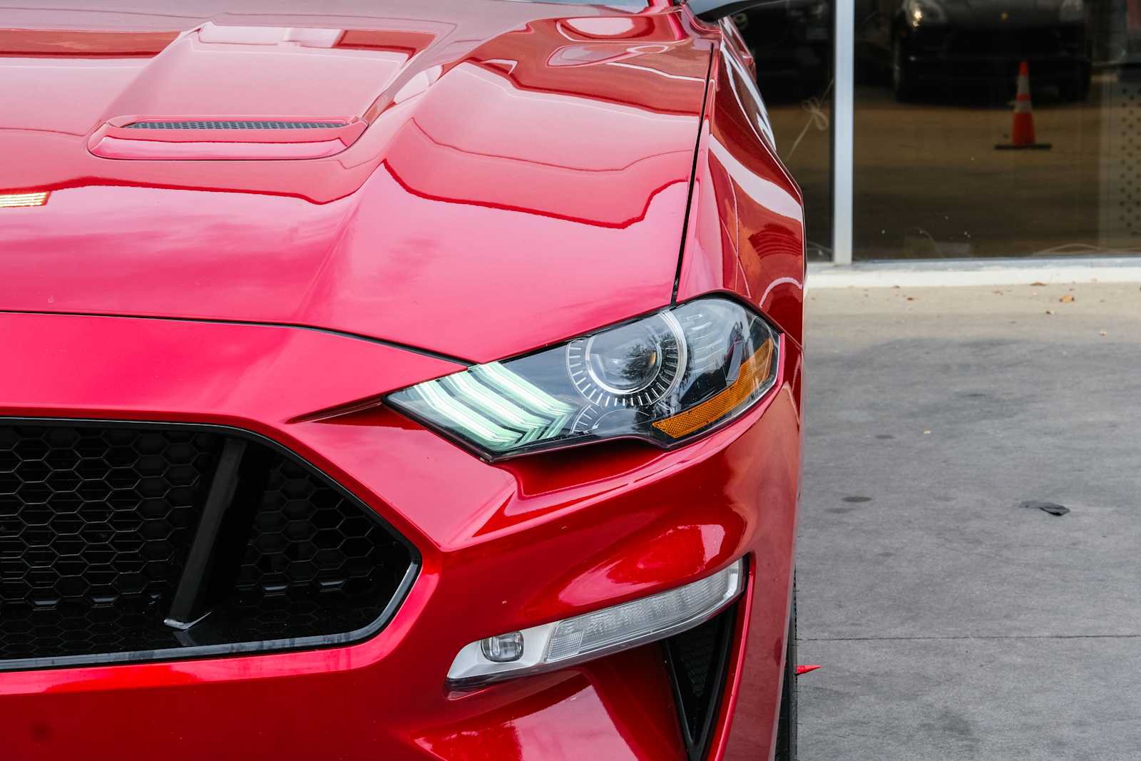 Used 2020 Ford Mustang GT Premium w/ GT Performance Package RWD image 6