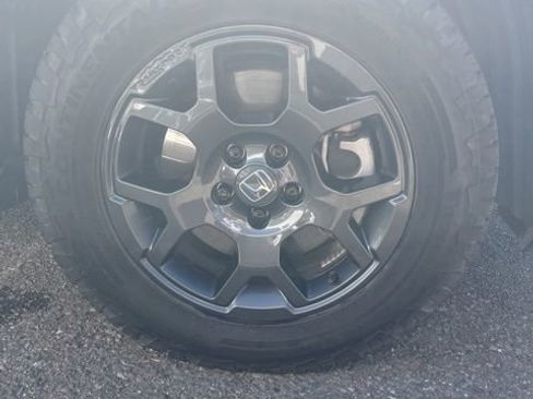 Certified 2025 Honda Pilot TrailSport image 4