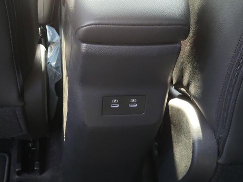 New 2026 Nissan Kicks SR w/ Cold Weather Package FWD image 16