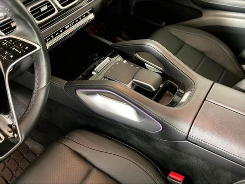 Used 2024 Mercedes-Benz GLE 350 4MATIC image 17