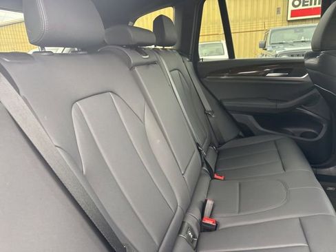 Used 2018 BMW X3 xDrive30i image 14