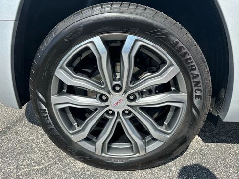 Used 2020 GMC Terrain Denali w/ Denali Premium Package image 40