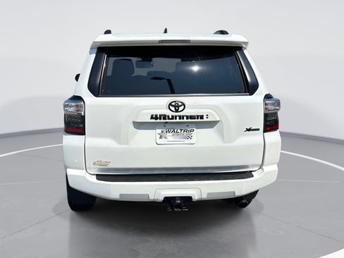 Used 2023 Toyota 4Runner SR5 Premium w/ Moonroof Package AWD/4WD image 7