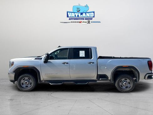 Used 2022 GMC Sierra 2500 Pro w/ Gooseneck/5TH Wheel Package image 3
