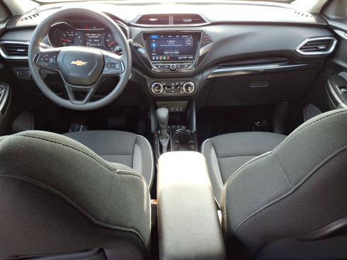 Certified 2023 Chevrolet TrailBlazer LT w/ Convenience Package image 11