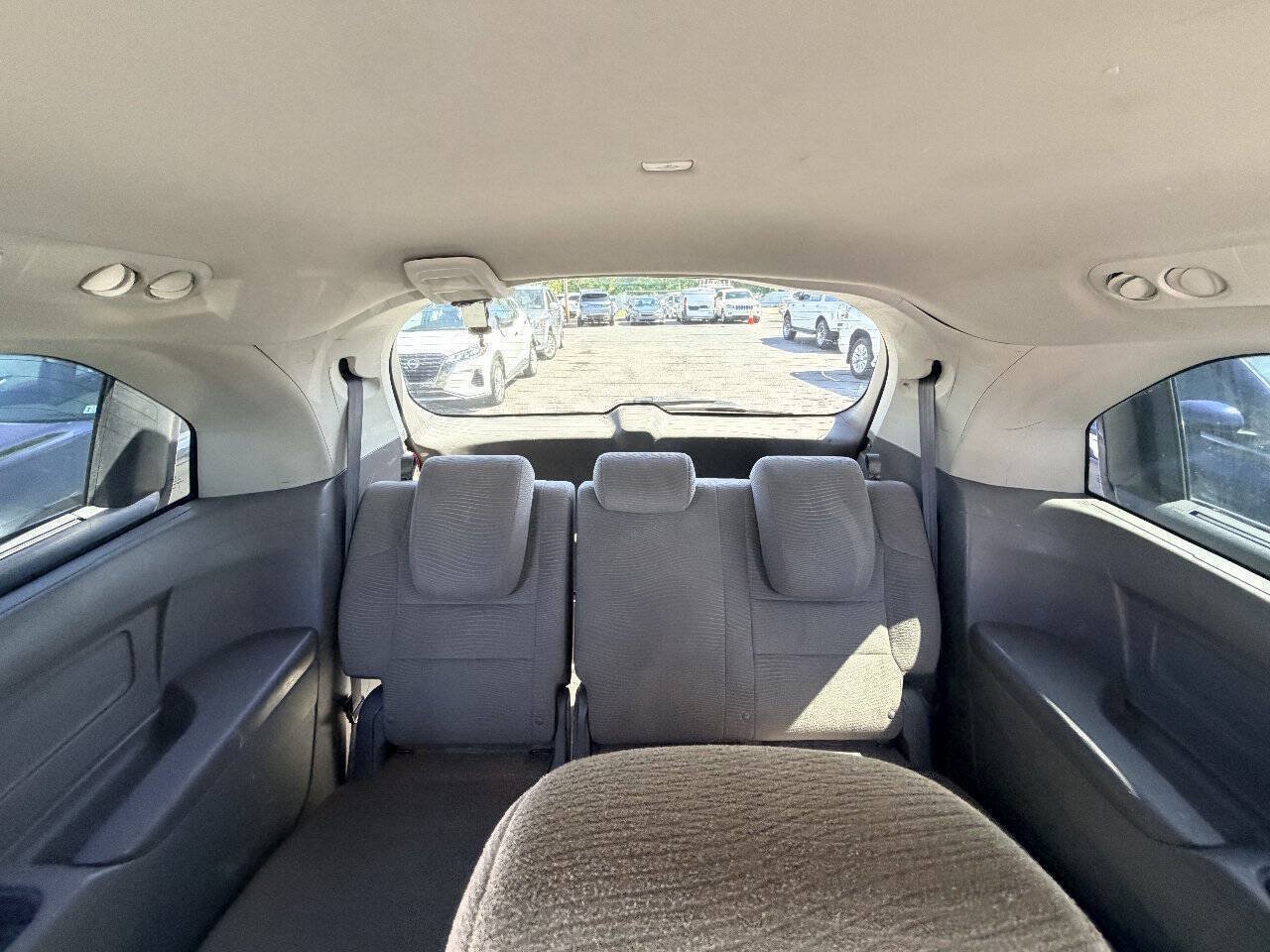 Used 2011 Honda Odyssey EX image 34