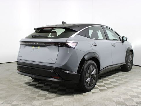 Used 2024 Nissan Ariya FWD image 33