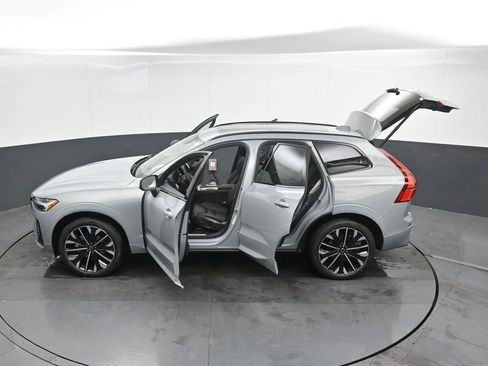 New 2026 Volvo XC60 B5 Ultra w/ Climate Package AWD/4WD image 43
