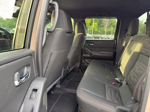 Certified 2023 Nissan Frontier PRO-4X w/ Pro Convenience Package AWD/4WD image 31