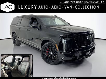 Used 2025 Cadillac Escalade ESV V w/ LPO, ONYX Package