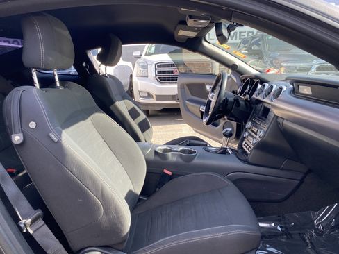 Used 2017 Ford Mustang GT image 20