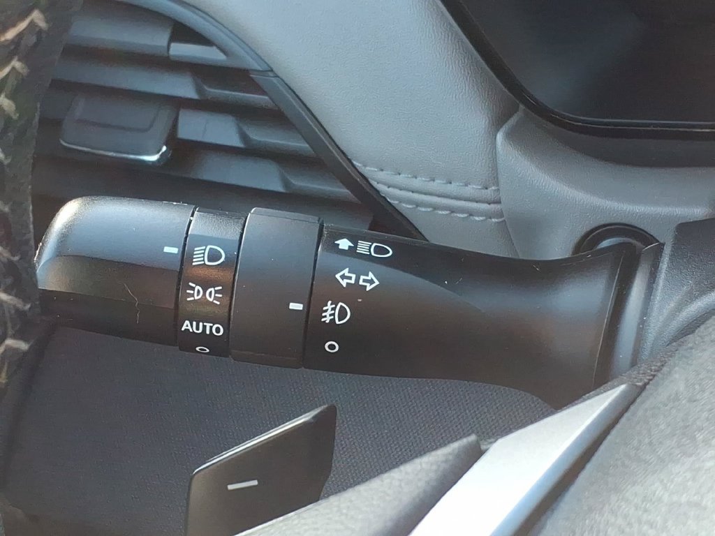 Used 2020 Subaru Outback Premium AWD/4WD image 26