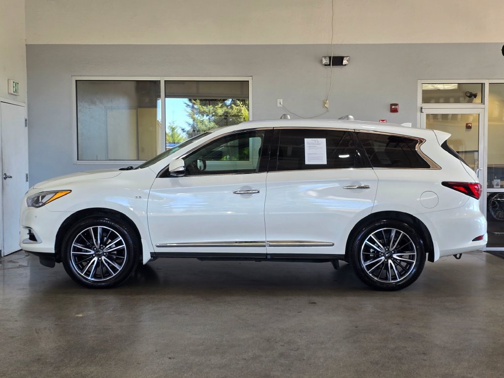 Used 2020 INFINITI QX60 Signature Edition w/ Cargo Package Essential FWD image 7