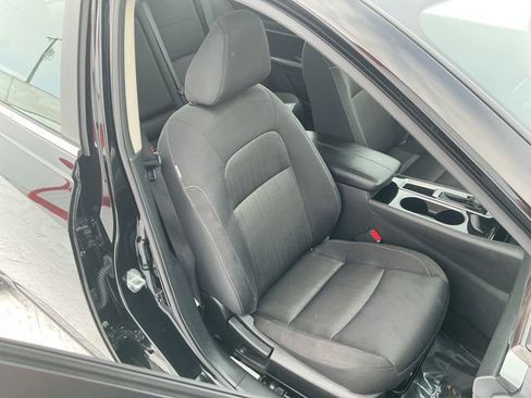 Used 2024 Nissan Altima 2.5 SV image 33