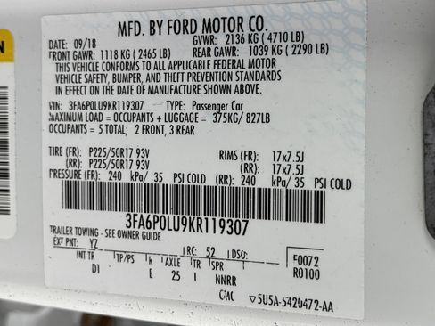 Used 2019 Ford Fusion SE FWD image 37