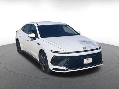 Used 2025 Hyundai Sonata SEL image 2