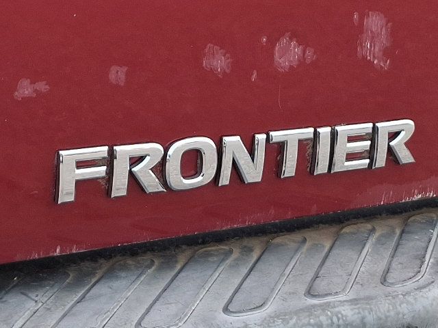 Used 2010 Nissan Frontier SE AWD/4WD image 31
