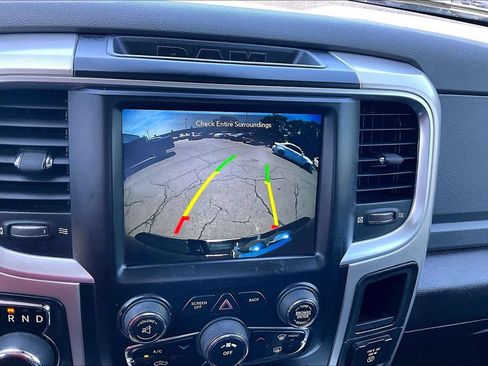 Used 2020 RAM 1500 Classic SLT w/ Luxury Group RWD image 15