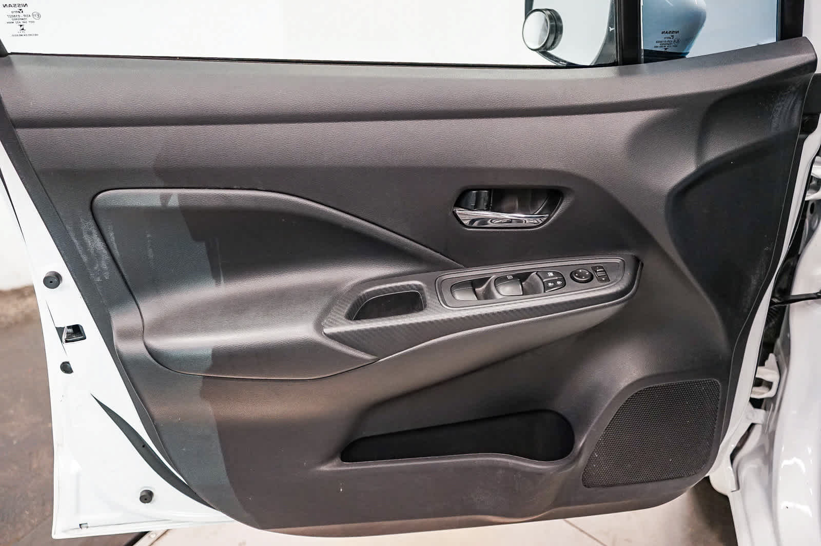 Used 2025 Nissan Versa SV w/ Trunk Package FWD image 21