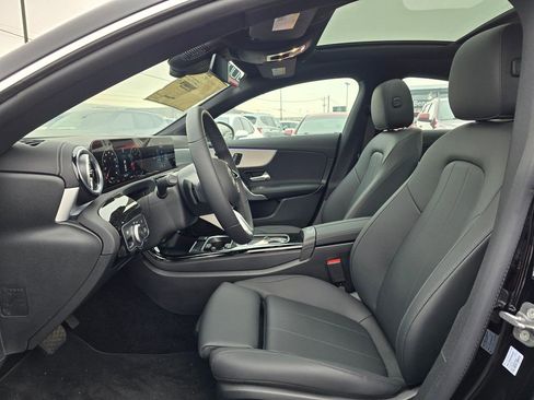 New 2025 Mercedes-Benz CLA 250 4MATIC image 21