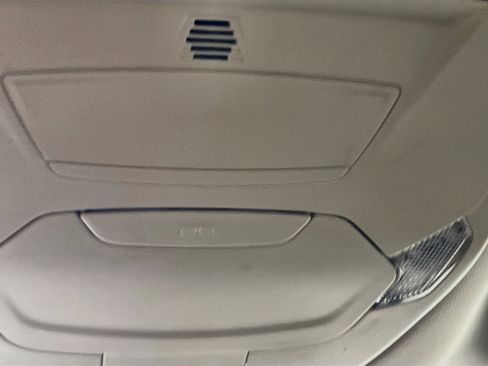 Used 2018 Ford Escape SE w/ SE Sport Appearance Package FWD image 22