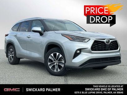 Used 2024 Toyota Highlander LE