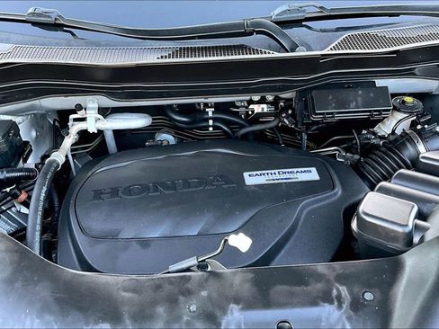 Used 2017 Honda Pilot Elite image 32
