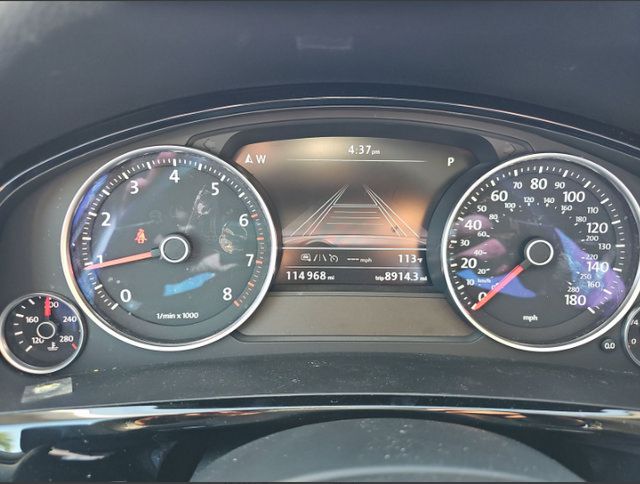 Used 2016 Volkswagen Touareg Sport AWD/4WD image 4