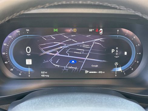 Certified 2025 Volvo XC40 B5 Core image 10