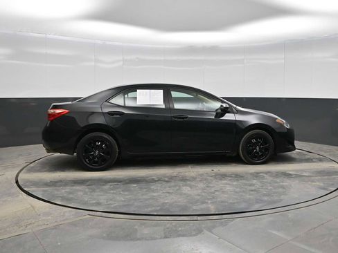 Used 2019 Toyota Corolla LE image 9
