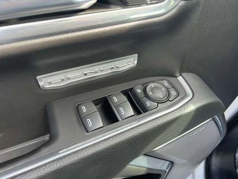 Used 2022 GMC Sierra 1500 Denali w/ Denali Reserve Package image 18