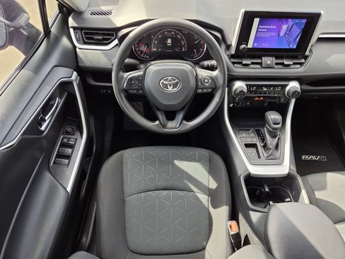 Used 2025 Toyota RAV4 XLE FWD image 14